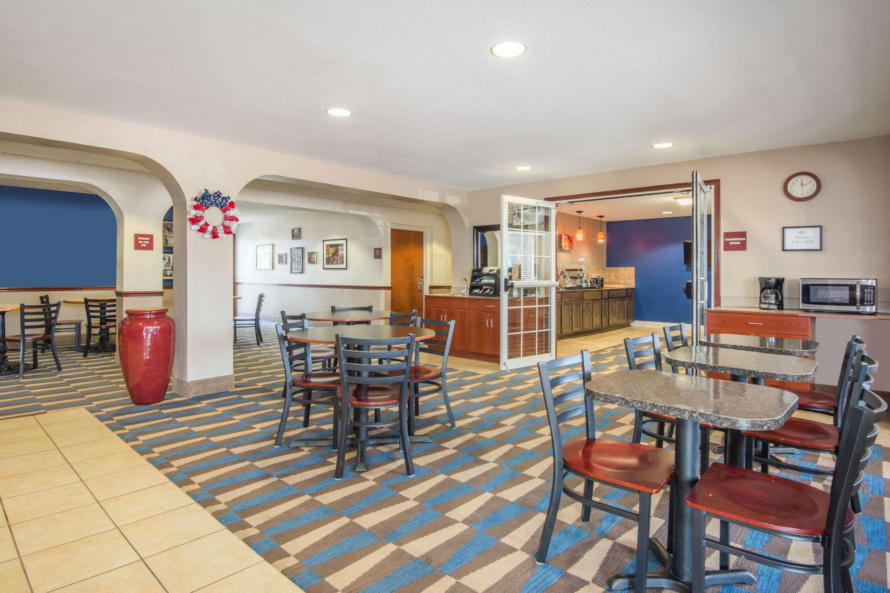 Microtel Inn And Suites By Wyndham Miami Ok Dış mekan fotoğraf